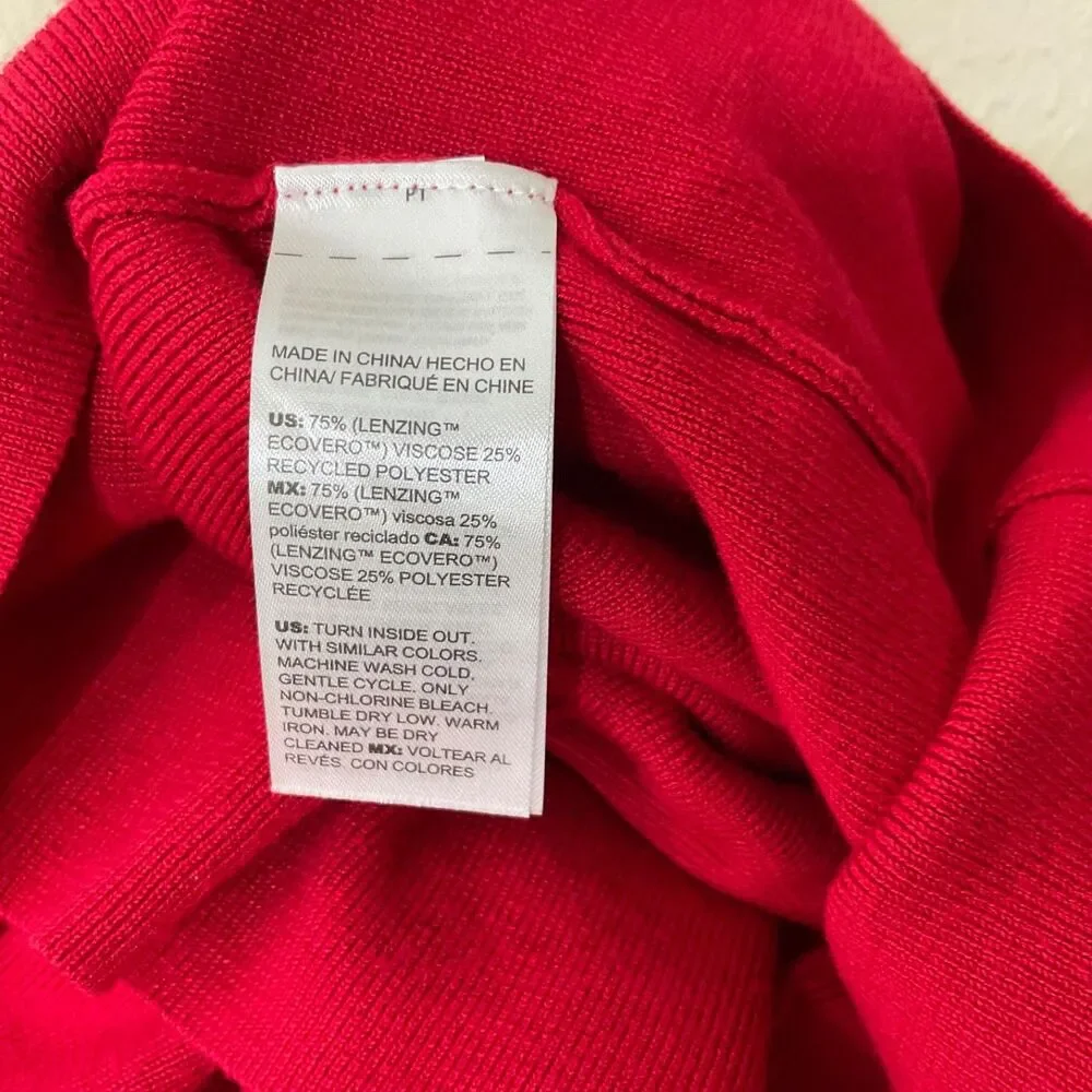 Chico's Long Sleeve Turtle Neck Sweater women’s 3 /US XL Red w button detail